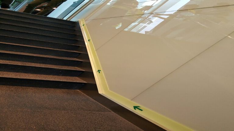 비상계단 유도표지