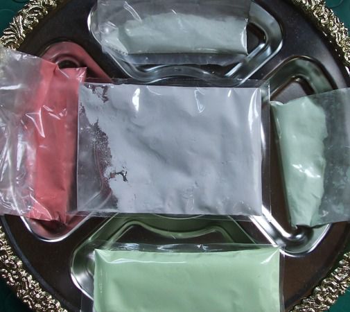 축광 색상(발광 前)